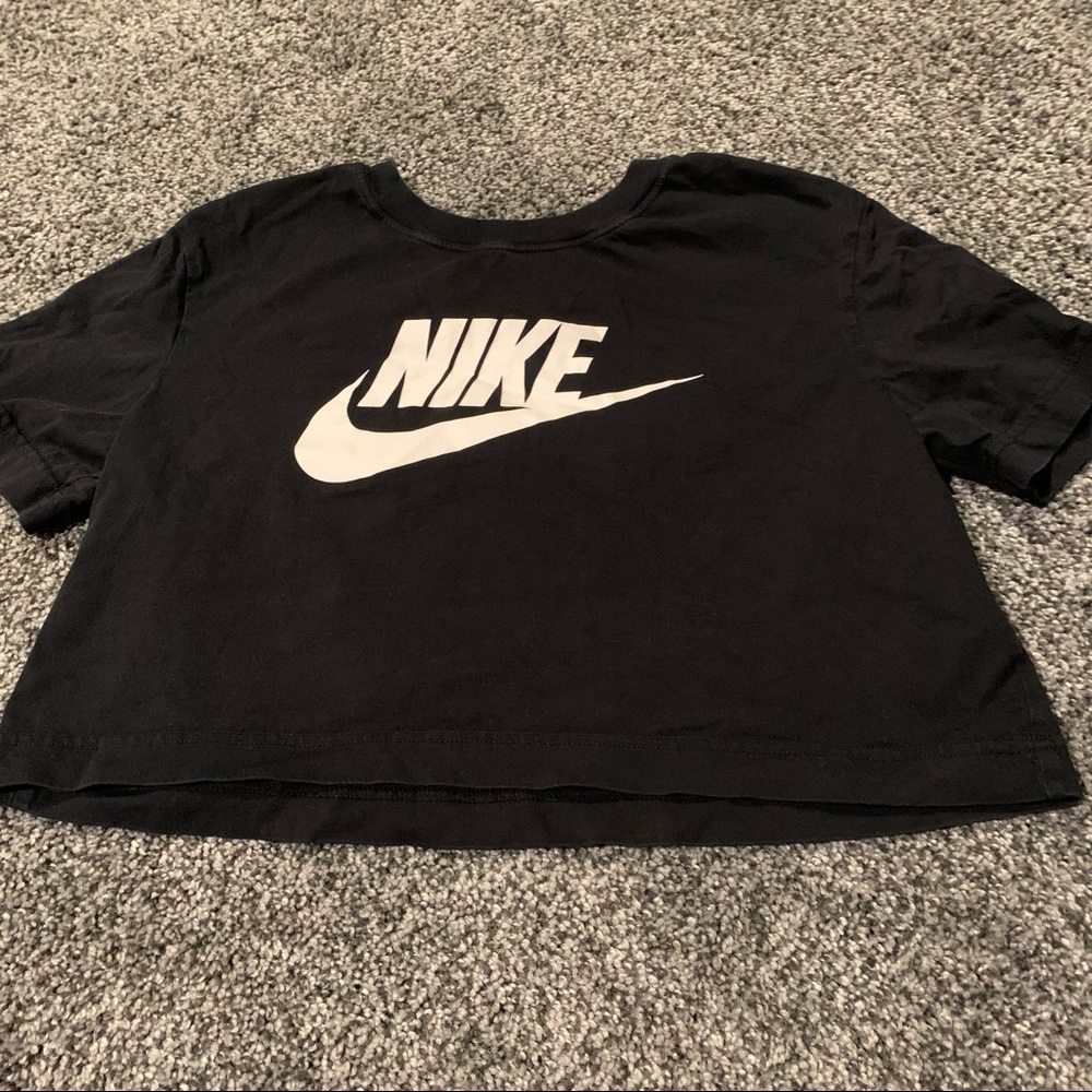 Nike Black short sleeve tee crop top xs